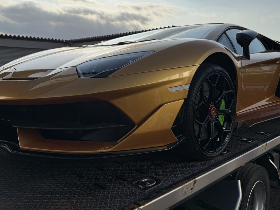 ランボルギーニ アヴェンタドール SVJ